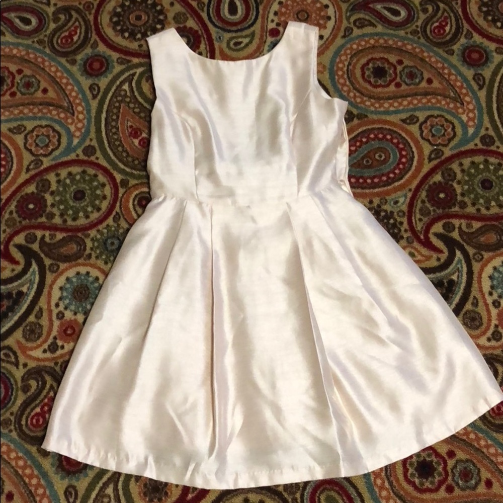 Fun & elegant champagne dress